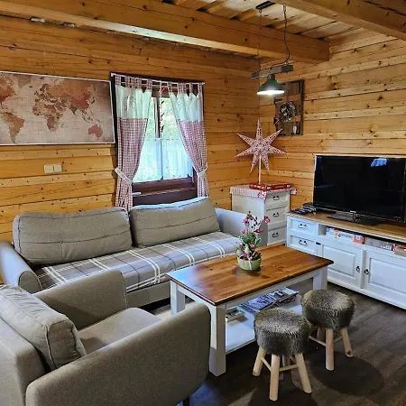Chata Na Lazoch, Raj V Prirode - Sauna V Cene Dağ evi *