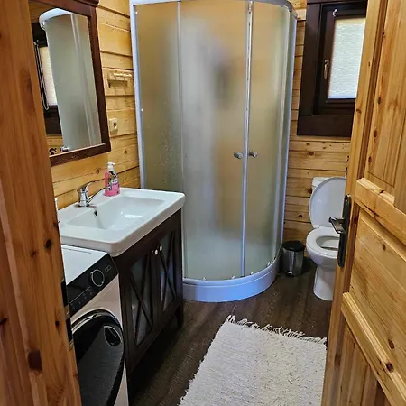 Alpesi faház Na Lazoch So Saunou - Raj V Prirode Láz